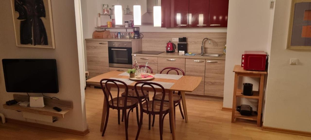 Thomas Apartment 028 Любляна Экстерьер фото
